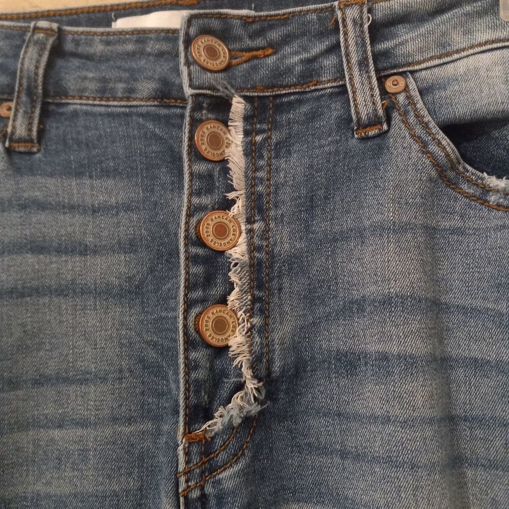 KanCan Distressed Jeans - Picture 3 of 10